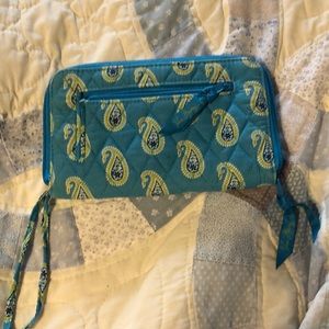 Vera Bradley large zip-up wallet